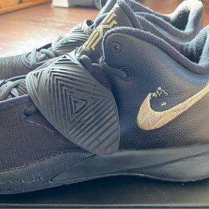 Nike Kyrie FlyTrap 3